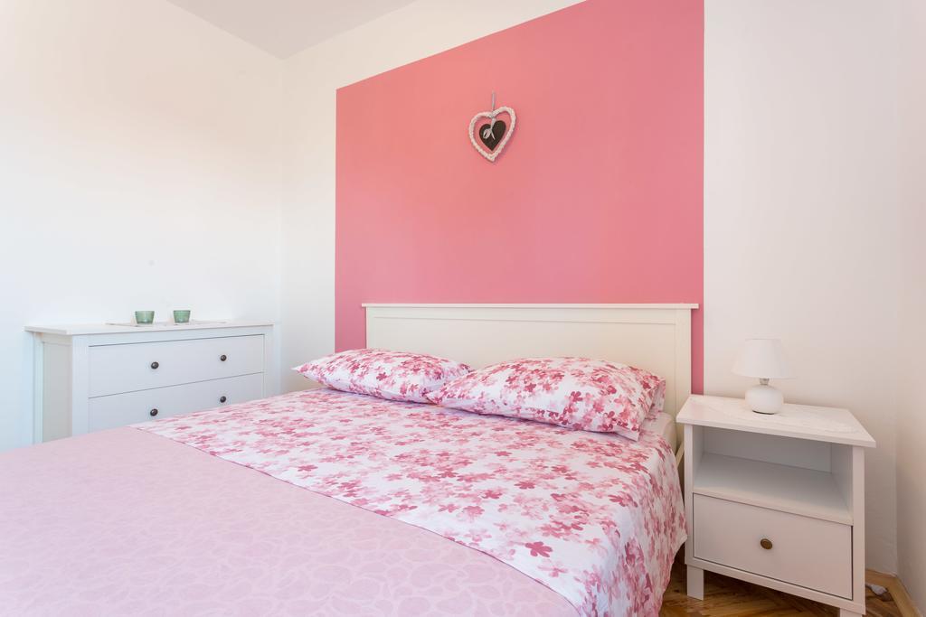 Apartment Dijana Podstrana Luaran gambar