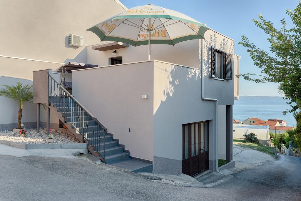 Apartment Dijana Podstrana Luaran gambar