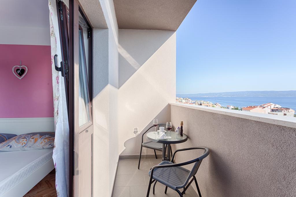 Apartment Dijana Podstrana Luaran gambar